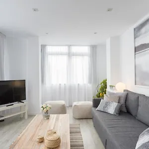 Appartamento Urbe10 Angel Ganivet 2 Bedrooms, Málaga