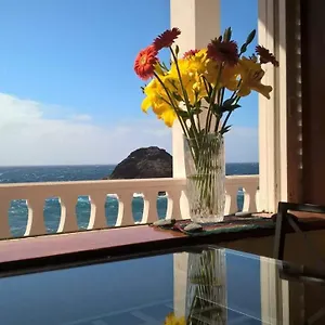 https://caleta-los-roques.tenerifehoteles.net