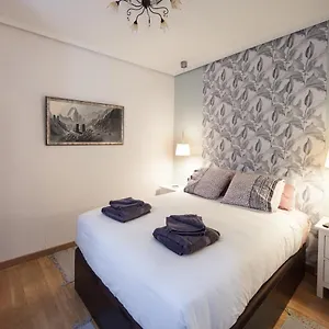 https://cosy-room-guggenheim.bilbaohotelsspain.com